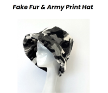 이미지를 갤러리 뷰어에 로드 , Fake Fur &amp; Army Print
